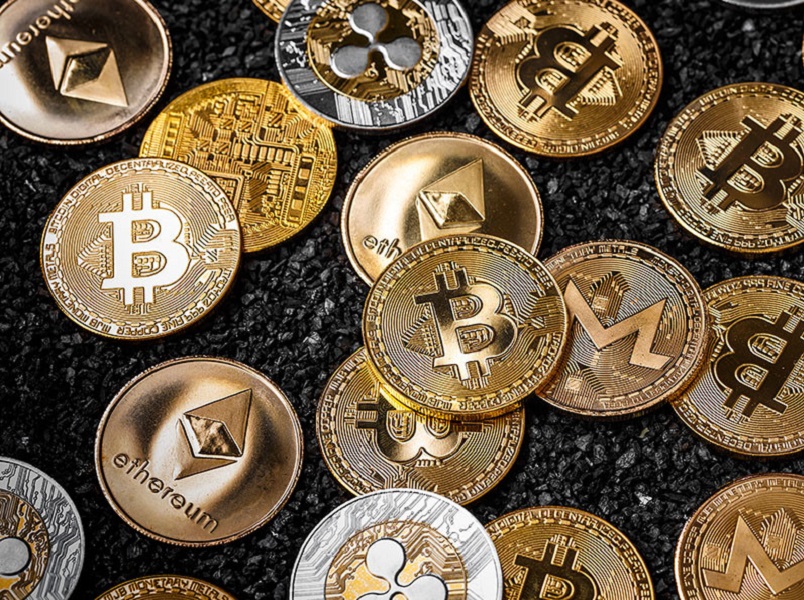 What is electronic money (emoney)?