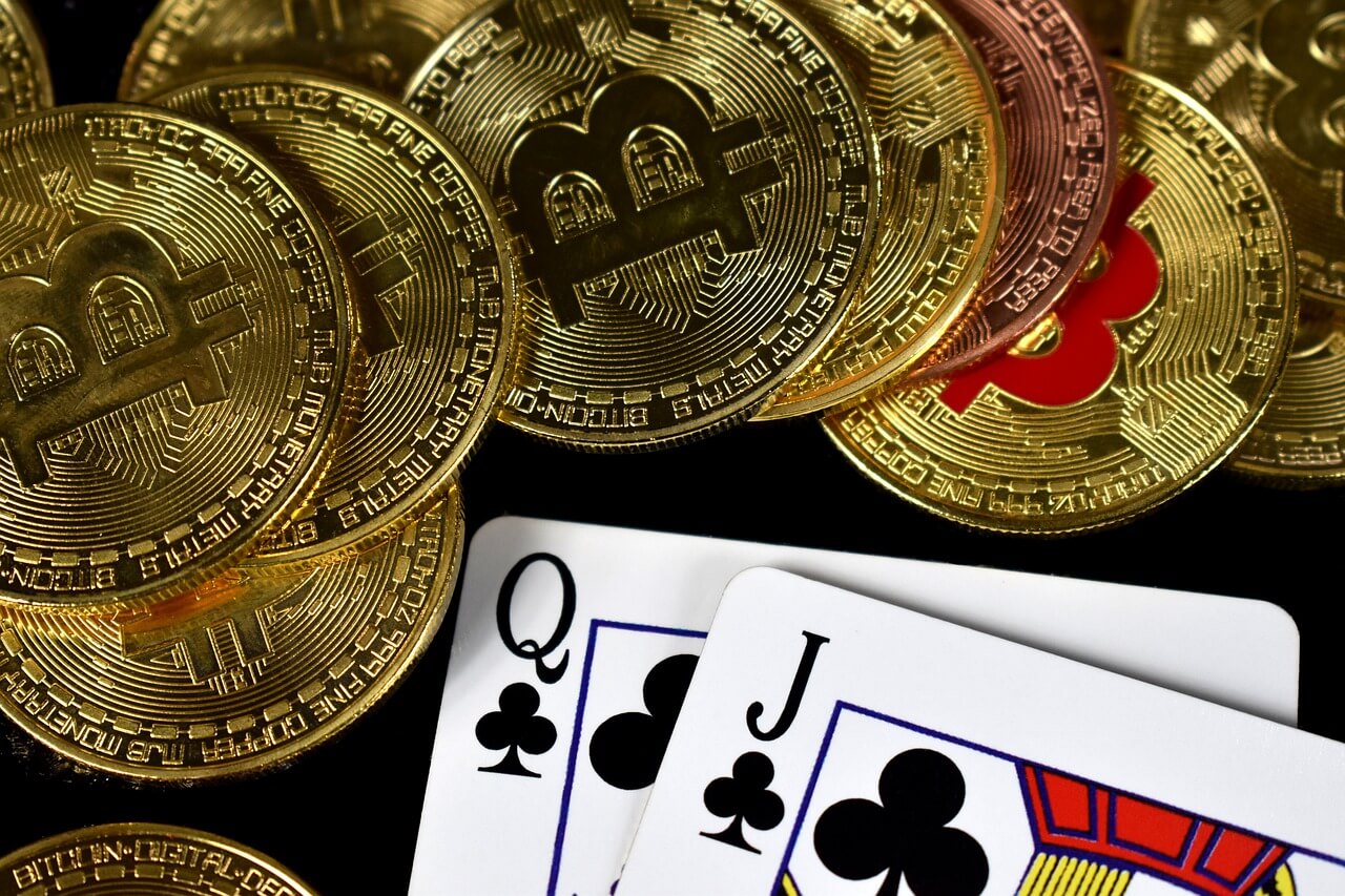 Биткоин игра. Казино биткоин. Криптовалютные казино. Bitcoin казино что это такое. Казино на биткоины.